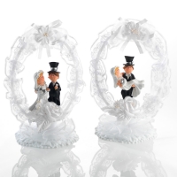 2 pcs Poly bride and groom with tulle, with 2 babies in base