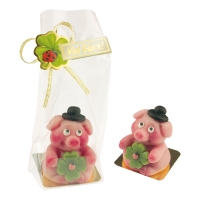 32 pcs Sitting marzipan piglet with clover leaf in plastic bag