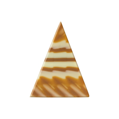 640 g Triangles, milk/white chocolate 