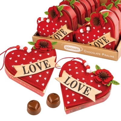 10 pcs Praline gift  Heart  with felt/wooden decoration 